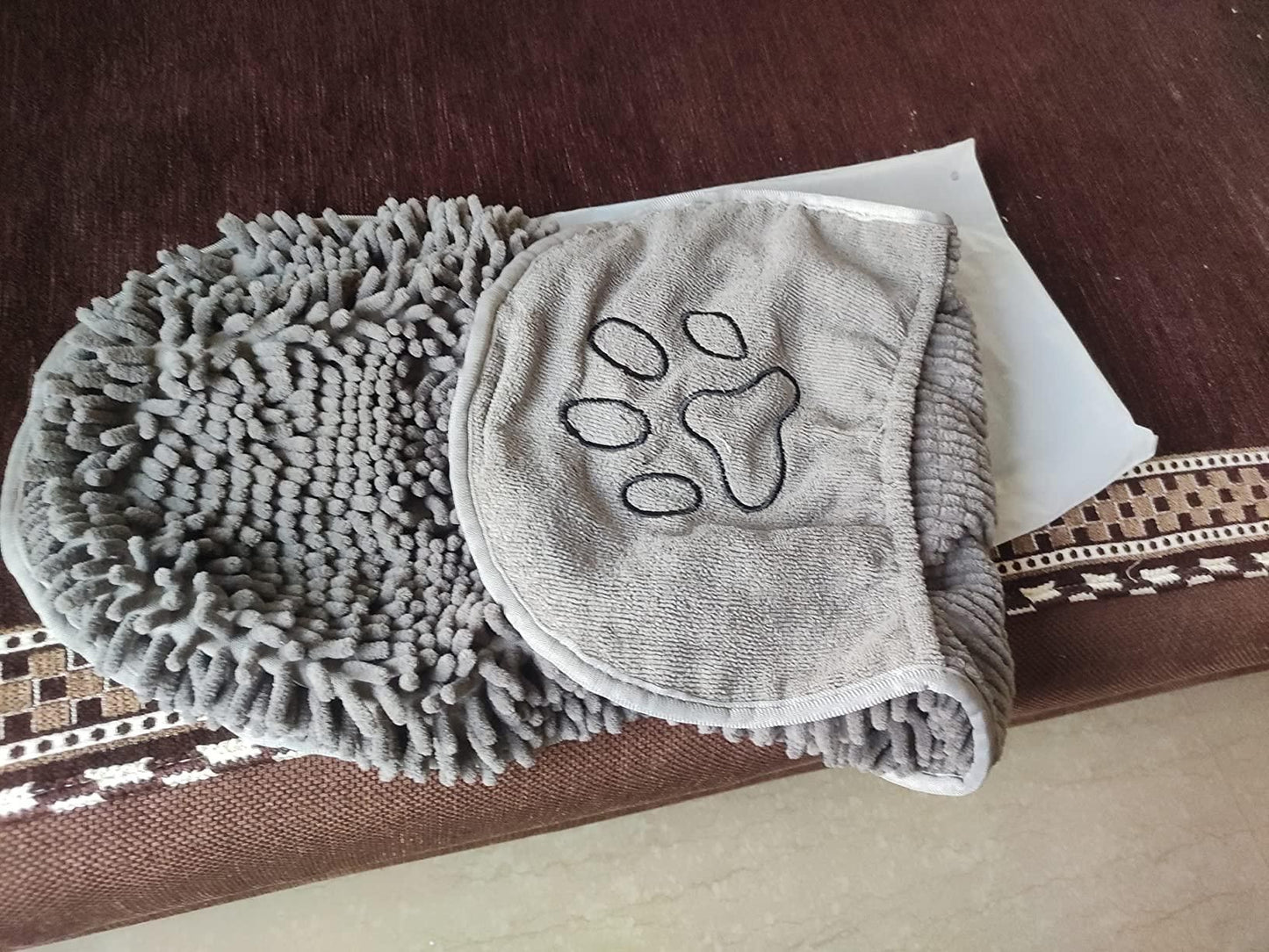 Ultra Soft Microfiber Pet Towel – Super Absorbent & Quick-Drying Bath Towel for Dogs & Cats